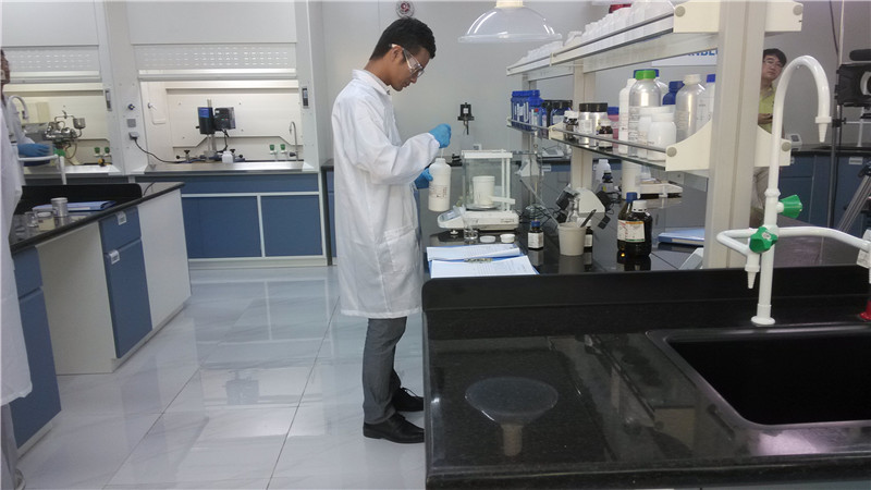 實驗(yàn)室一角(jiao)