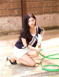 《你看镜子里我们的结合-33mmaa.com》